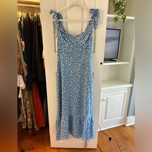 Floral Print Midi Length Dress
Size: 8